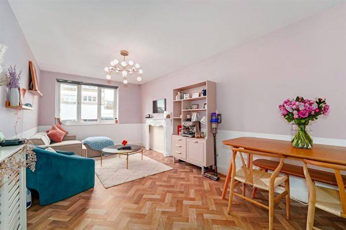 1 Bedroom Flat To Rent In Aiten Place, Chiswick, W6