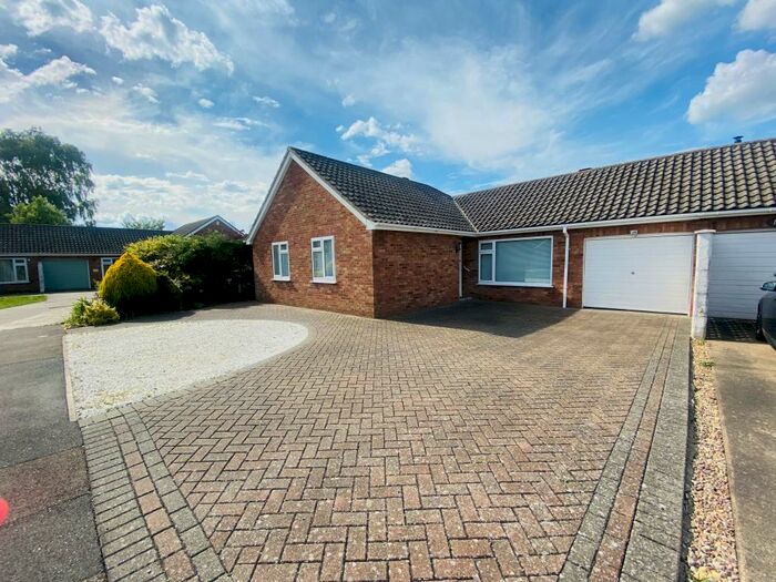 3 Bedroom Bungalow To Rent In Linden Way, Boston, PE21