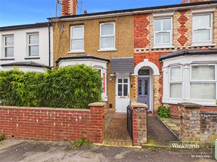 3 Bedroom Terraced House For Sale In St. Georges Road, Reading, Berkshire, RG30