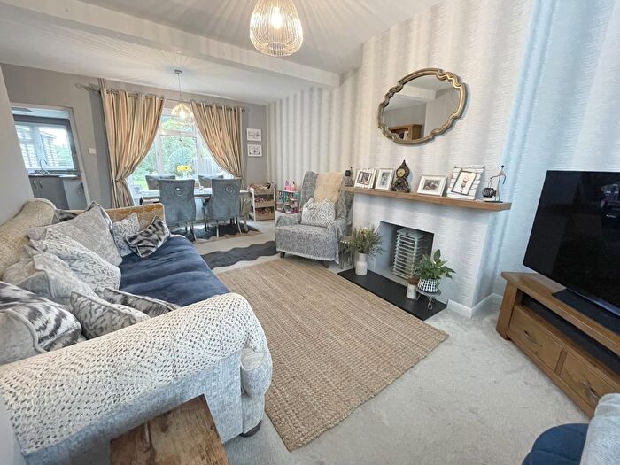 2 Bedroom Semi-Detached House For Sale In Tower Close, Hitchin, SG4