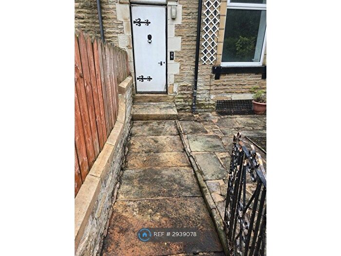 4 Bedroom Terraced House To Rent In Cliffe St, Keighley, BD21