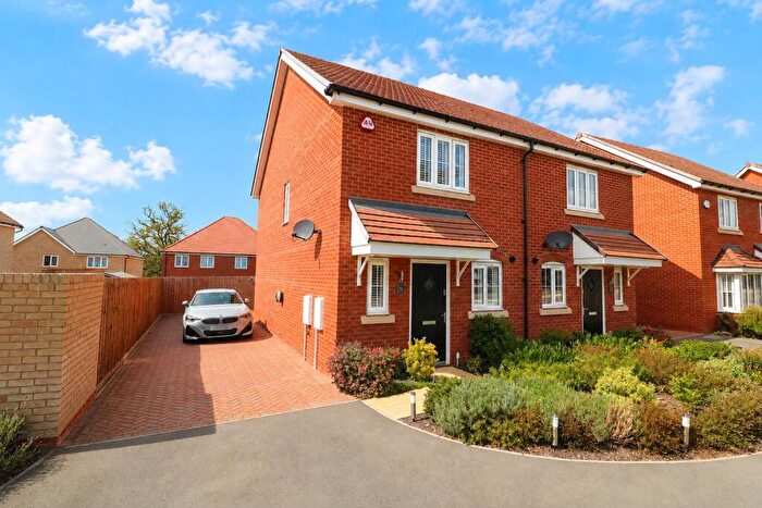 2 Bedroom Semi-Detached House For Sale In Spooner Mead, Hatfield Peverel, CM3