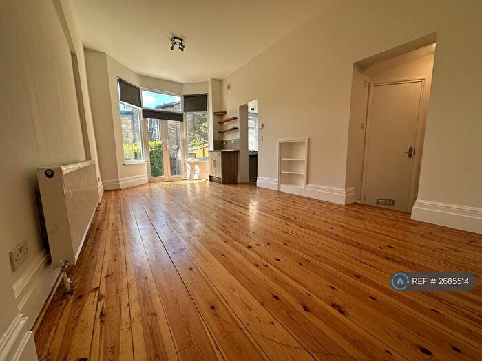 1 Bedroom Flat To Rent In Muswell Hill, London, N10