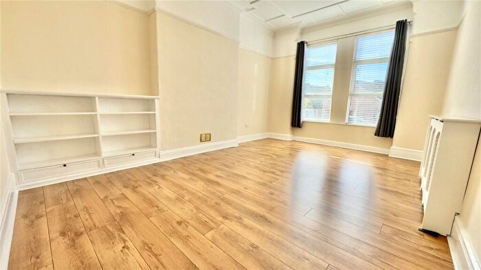 2 Bedroom Apartment For Sale In Westbourne Grove, West Kirby, Wirral, Merseyside, CH48