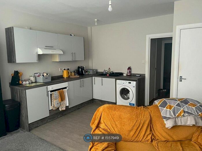 1 Bedroom Flat To Rent In Cleethorpe Road, Grimsby, DN31