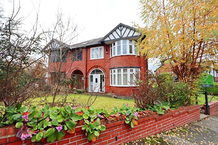 4 Bedroom Property To Rent In Bishops Road, Prestwich, M25
