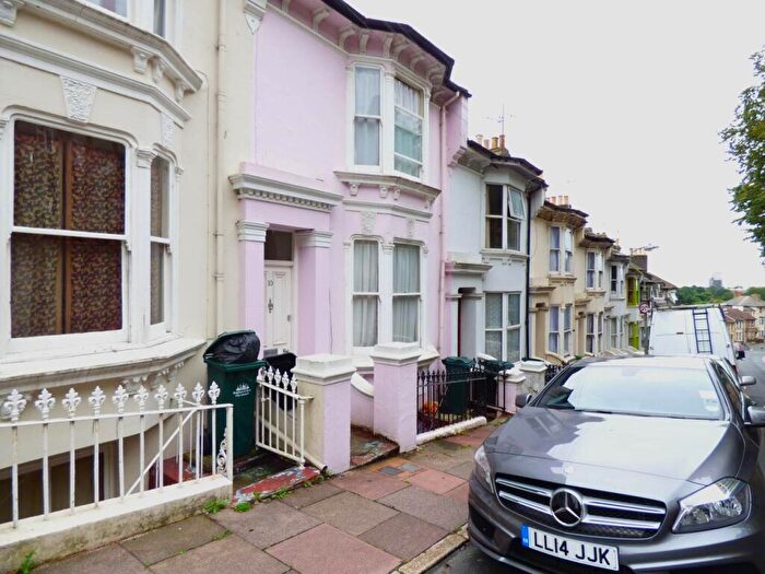 3 Bedroom Maisonette To Rent In Wakefield Road, Brighton, East Sussex, BN2