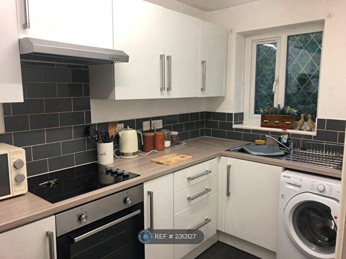 2 Bedroom Flat To Rent In Parr Lane, Bury, BL9