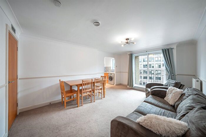 1 Bedroom Flat To Rent In Globe View, High Timber Street, London, EC4V