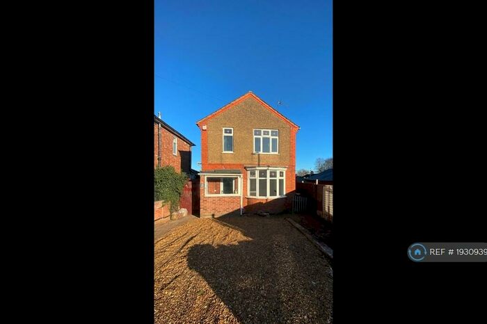 3 Bedroom Detached House To Rent In Hillside Road, Wellingborough, NN8