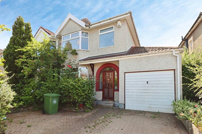 3 Bedroom Semi-Detached House For Sale In Fitzroy Road, Bristol, BS16