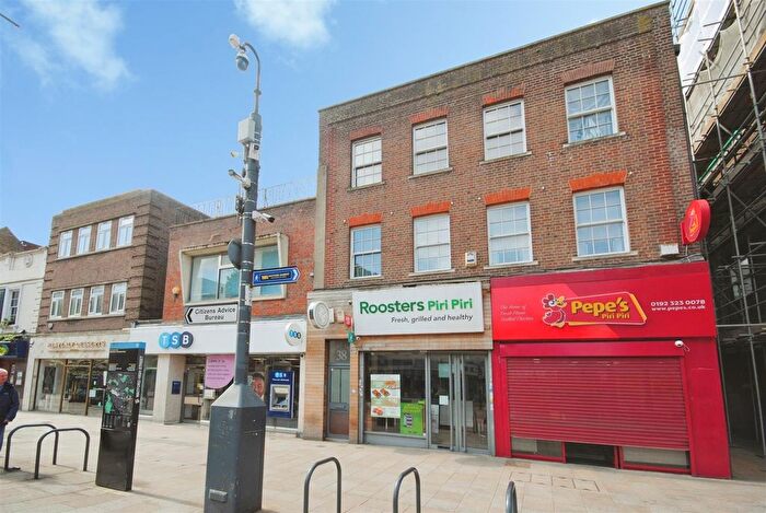 1 Bedroom Flat To Rent In High Street, Watford, WD17