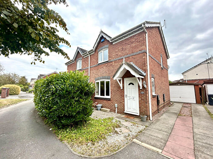 2 Bedroom Semi-Detached House To Rent In South Bridge Road, HU9