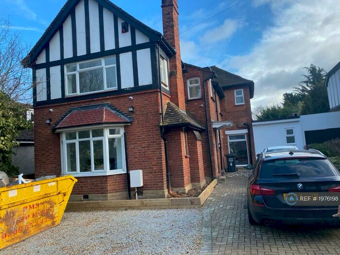 6 Bedroom Detached House To Rent In Pilgrims Way, Dartford, DA1