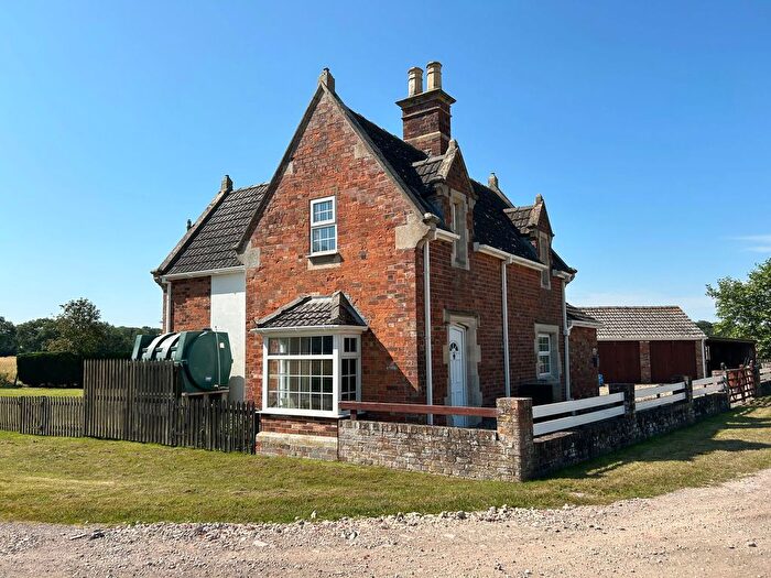 2 Bedroom Cottage For Sale In Railway Cottage, Welton-Le-Marsh, Spilsby, Lincolnshire, PE23
