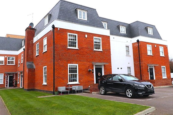 2 Bedroom Flat To Rent In The Old Rectory, St Mary's Road, Greenhithe, Kent, DA9