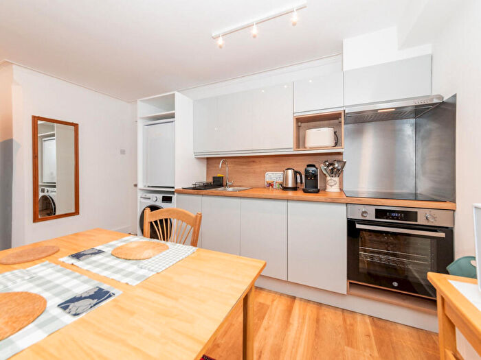1 Bedroom Flat To Rent In Alexandra Road, Reading, RG1