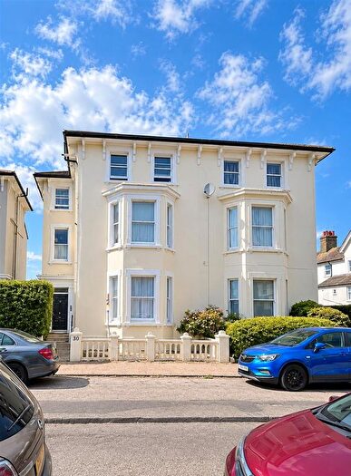 1 Bedroom Flat To Rent In Norfolk Road, Littlehampton, BN17