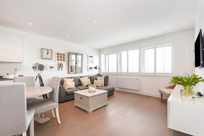 1 Bedroom Penthouse To Rent In Hubert Road, Brentwood, CM14