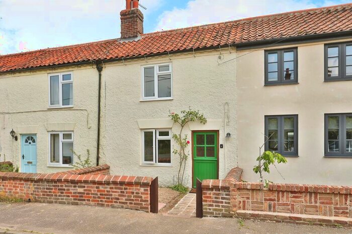 2 Bedroom Character Property For Sale In The Street, Bintree, Dereham, NR20