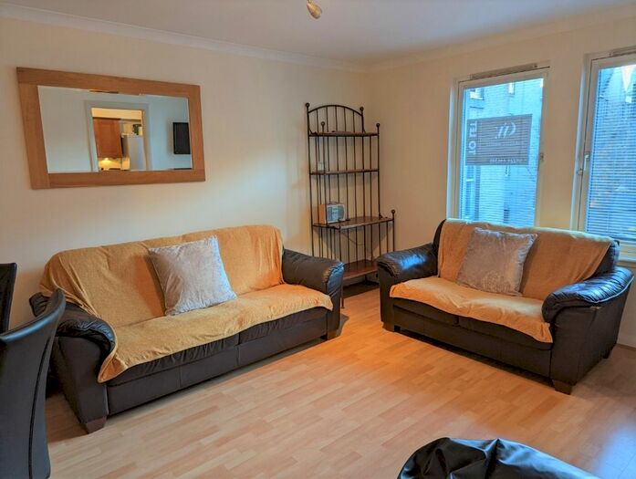 2 Bedroom Flat To Rent In Rennie's Court, City Centre, Aberdeen, AB11