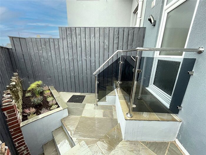 5 Bedroom End Of Terrace House To Rent In York Road, Torpoint, Cornwall, PL11