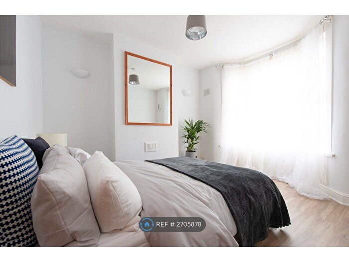 4 Bedroom Terraced House To Rent In Holbrook Road, London, E15