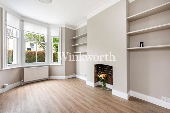2 Bedroom Apartment To Rent In Cheshire Road, London, N22