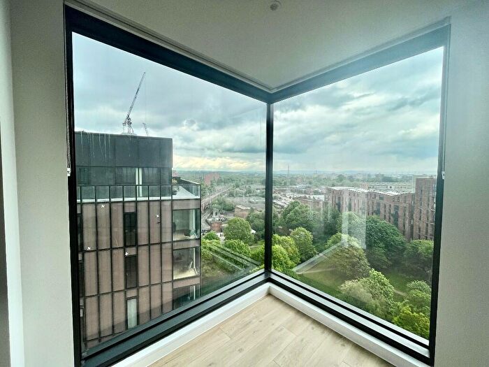 2 Bedroom Flat To Rent In Meadowside, Aspin Lane, Manchester, Greater Manchester, M4