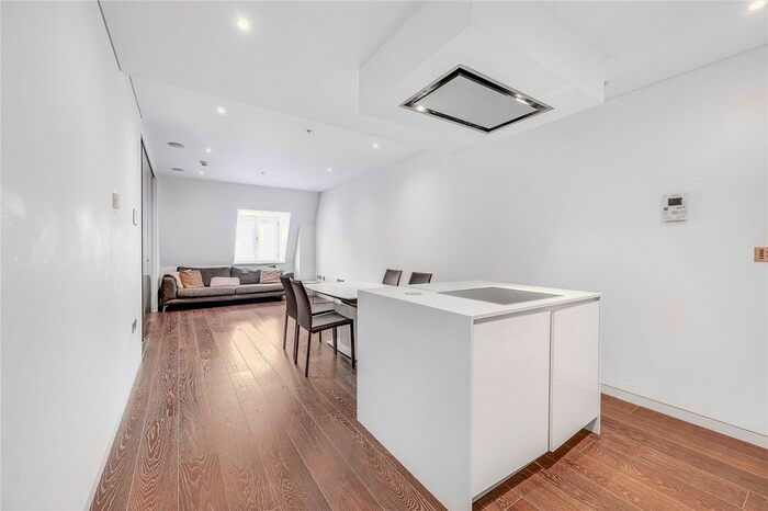 2 Bedroom Flat To Rent In Marconi House, Strand, London, WC2R