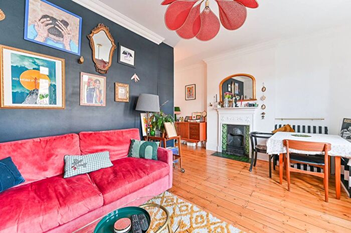 2 Bedroom Flat For Sale In Sydenham Road, Sydenham, London, SE26