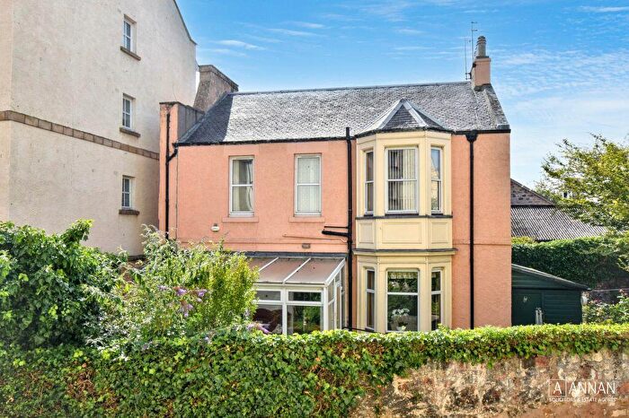 4 Bedroom Detached House For Sale In Mitchellfield, Millhill, Musselburgh, EH21