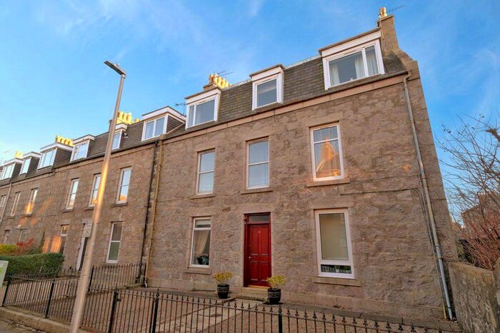 1 Bedroom Flat To Rent In B Claremont Street, Aberdeen, AB10