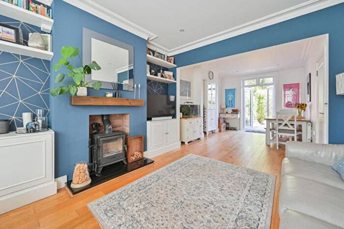 4 Bedroom Semi-Detached House For Sale In Sussex Road, Harrow, HA1