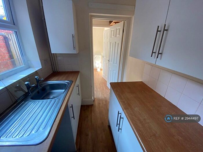 3 Bedroom Terraced House To Rent In Westbury Street, Derby, DE22