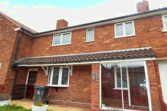 3 Bedroom Property To Rent In Warren Place, Walsall, WS8