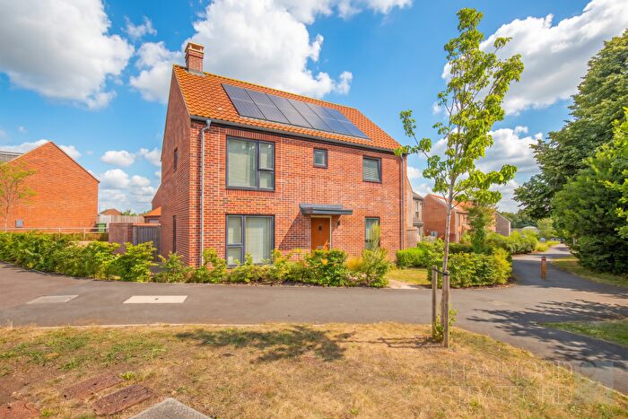 4 Bedroom Detached House For Sale In Dynham Road, Cringleford, NR4