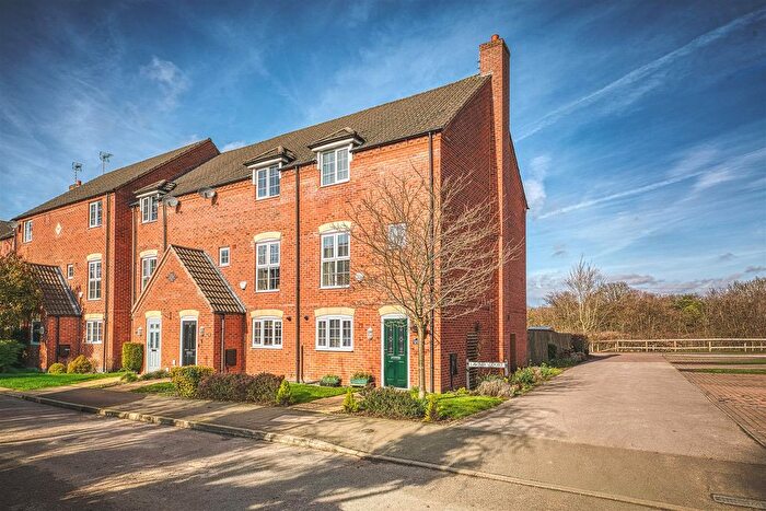 4 Bedroom Town House For Sale In Sinfin Moor Lane, Chellaston, Derby, DE73