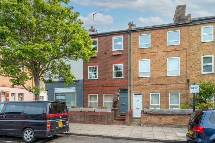 1 Bedroom Flat To Rent In Latimer Road, Notting Hill, London, W10