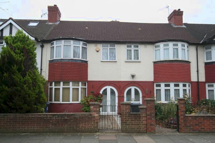 3 Bedroom Terraced House To Rent In Whitton Avenue West, Greenford, UB6