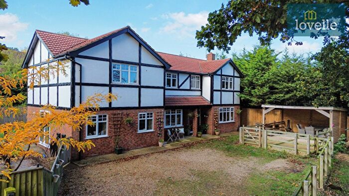 5 Bedroom Detached House For Sale In Carlton Road, Manby, LN11