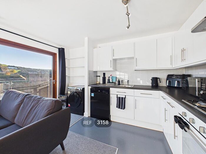 1 Bedroom Flat To Rent In Woodland View, Taunton Road, Brighton, BN2