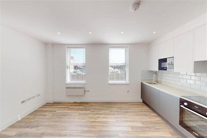 1 Bedroom Apartment To Rent In Platinum House, High Road, South Woodford, E18