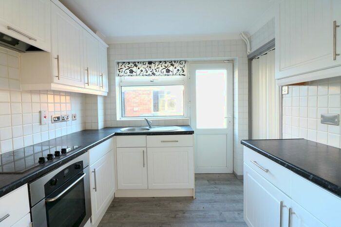 3 Bedroom Semi-Detached House To Rent In Alder Holt Close, Armthorpe, Doncaster DN3