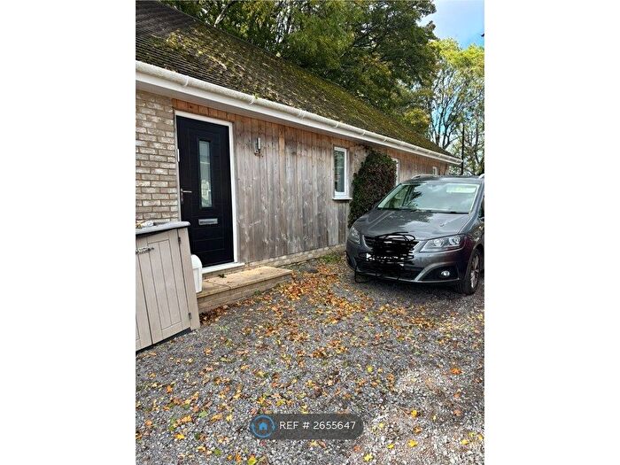 3 Bedroom Bungalow To Rent In Dolmans Hill, Poole, BH16
