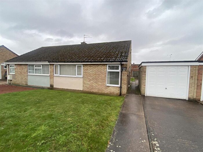2 Bedroom Semi-Detached Bungalow To Rent In Woodfield Road, Goole, DN14