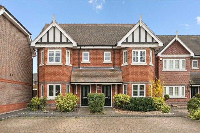 4 Bedroom Semi Detached House For Sale In Trenchard Close, Hersham, Walton-On-Thames, Surrey, KT12