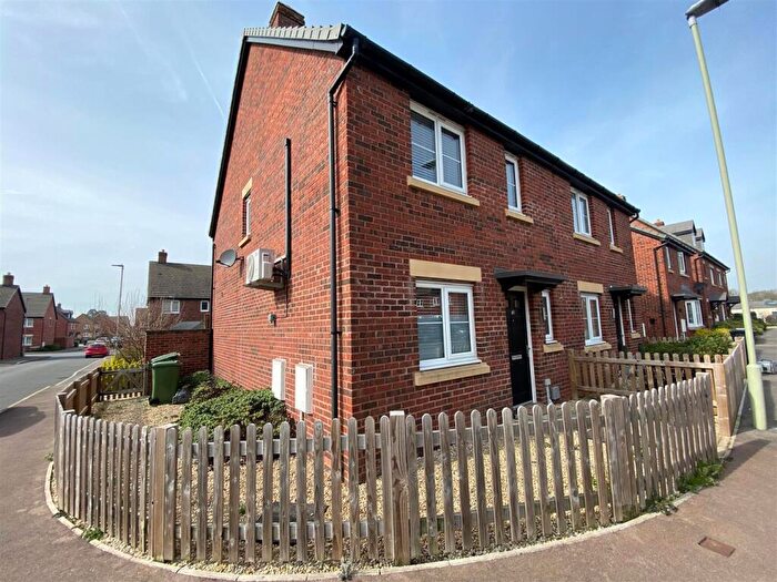 3 Bedroom Semi Detached House For Sale In Sowthistle Drive, Hardwicke, Gloucester, GL2