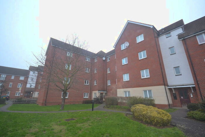 2 Bedroom Apartment To Rent In Hevingham Drive, Chadwell Heath, RM6