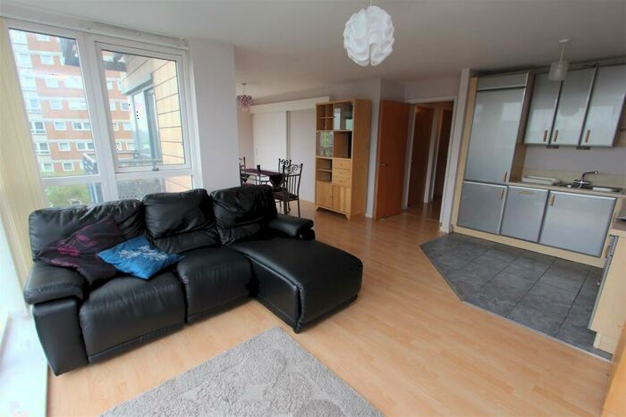 2 Bedroom Flat To Rent In Aspect, Elmwood Lane, LS2